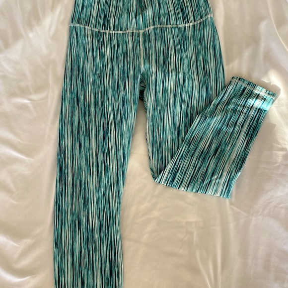 Fabletics high waisted leggings - Picture 2 of 8